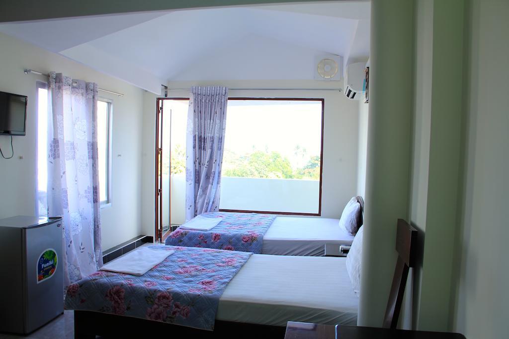 Hanhcafe Hotel Nha Trang Quarto foto